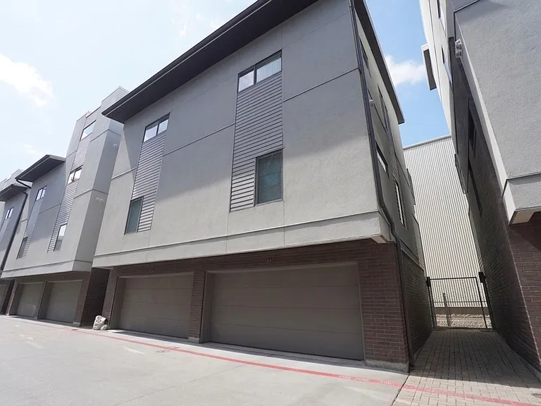 1702 S Lamar Blvd #24 — Photo 19