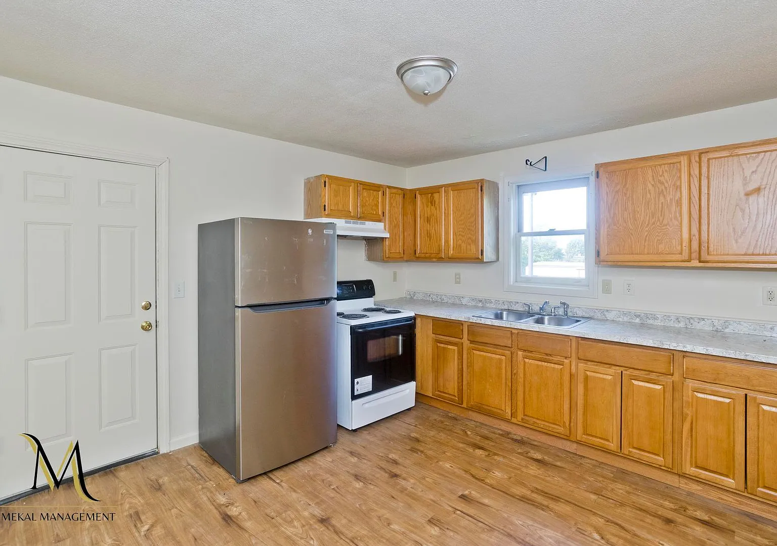 192-194 Pearl Street — Photo 3