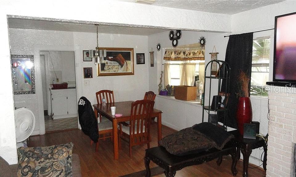 2nd image of 2908 16th Ave S