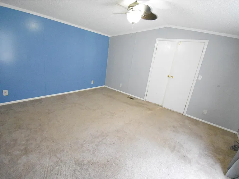 2 Lake View Ln — Photo 16