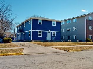 136 Campus Ave UNIT 2, Ames, IA 50014