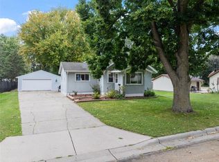1212 S Grove Ave, Owatonna, MN 55060