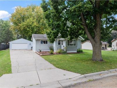 1212 S Grove Ave, Owatonna, MN, 55060