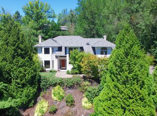 5837 SW Orchid Dr, Portland, OR 97219