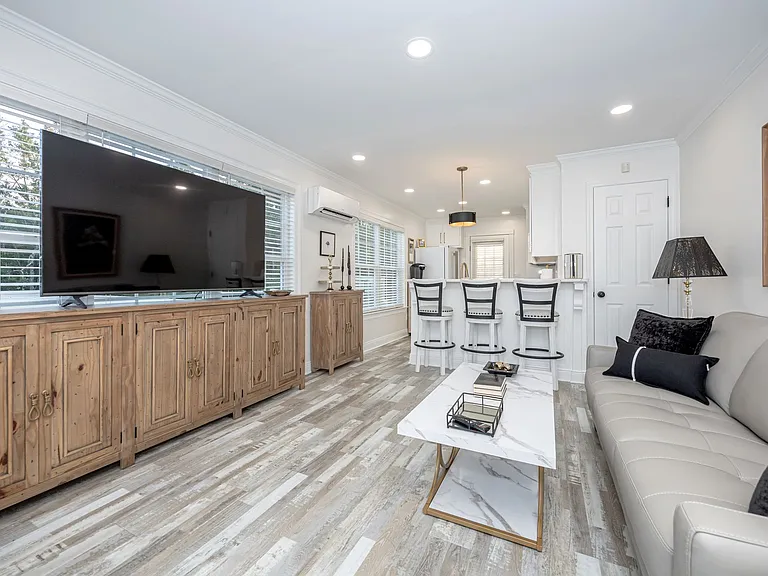 1102 Stanfield Point Rd — Photo 15