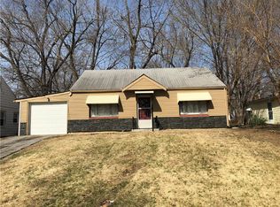8032 Olive St, Kansas City, MO 64132