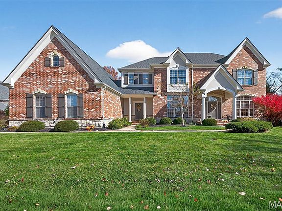 2nd image of 1423 Country Lake Estates Dr