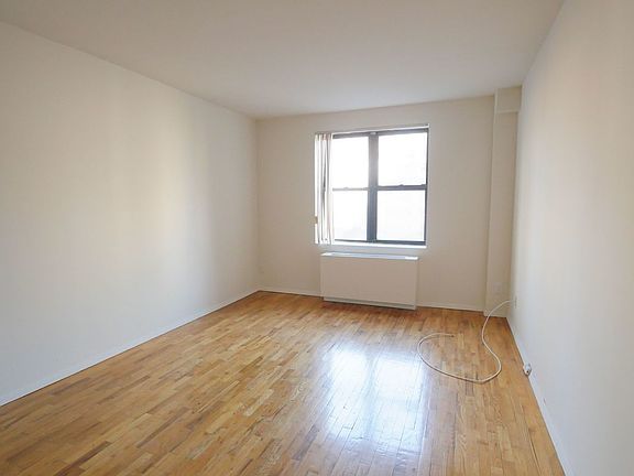 5th image of 241 E 86th St APT 7E
