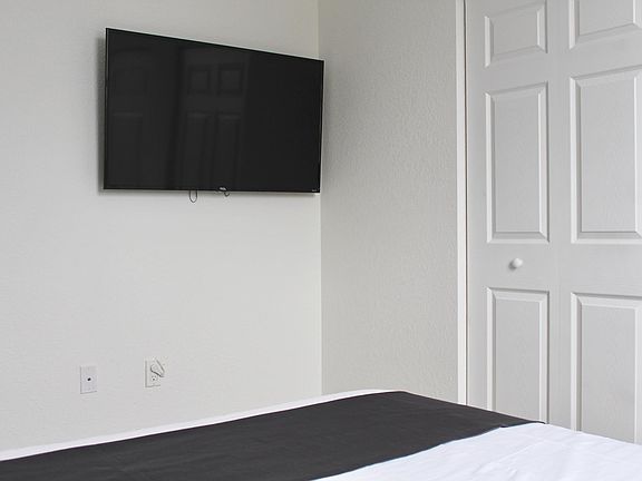 5th image of 971 W Flagler St APT 5