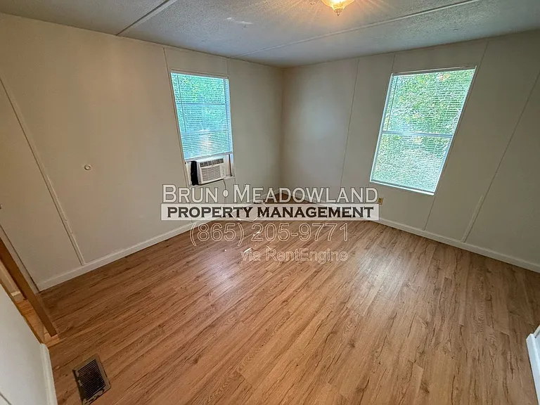 424 Patterson Rd — Photo 7