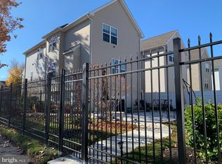 1633 Emerson St, Philadelphia, PA 19152