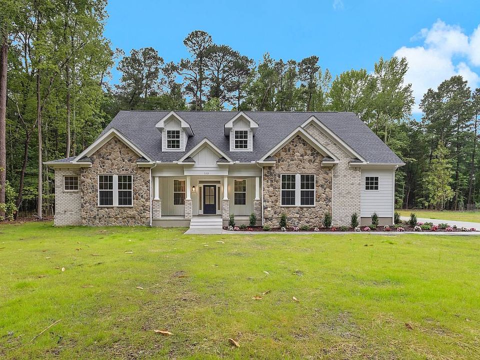 front elevation with upgraded finishes