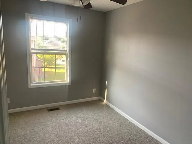 850 Tracy Ln #4 — Photo 8