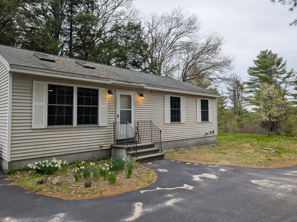 17 McConkey Rd, Gray, ME 04039