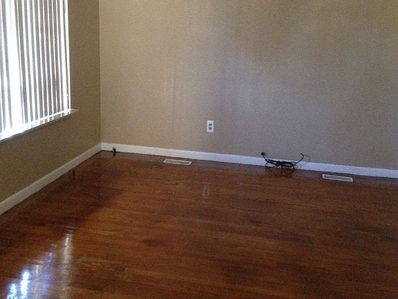 Living room 2