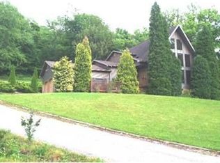 1283 Mount Pleasant Rd, Greensburg, PA