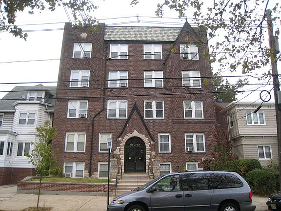 5th image of 85-87 W 32nd St #C2