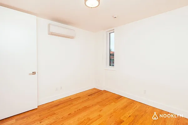 Rented by Nooklyn NYC LLC | media 63