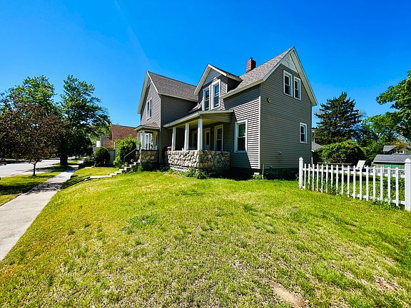 5th image of 807 E Foster St