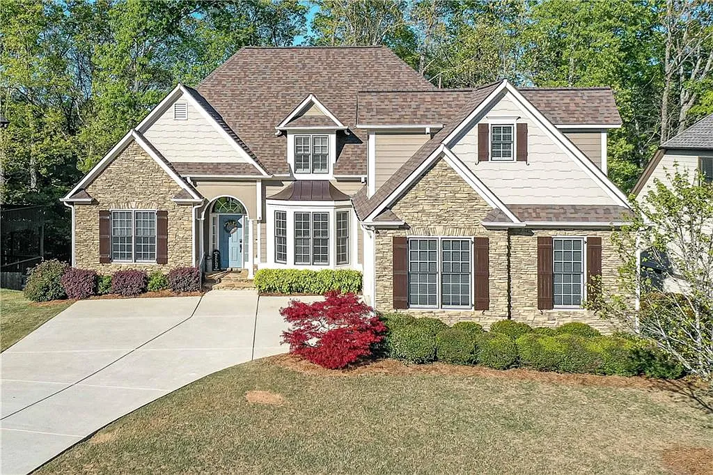 60 Wentworth Ln photo 1