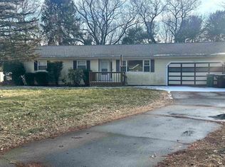 10060 Dunn Rd, Osceola, IN 46561