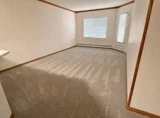 200 Lincoln Way SW #310, Calgary, AB T3E7G7