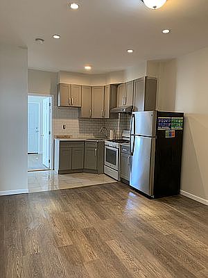 1st image of 106 Somers St #1