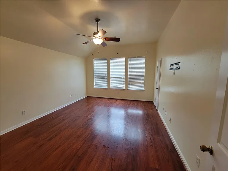 4010 Highland Vale Ct — Photo 23