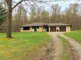 711 Springfield Church Rd, Grove City, PA 16127