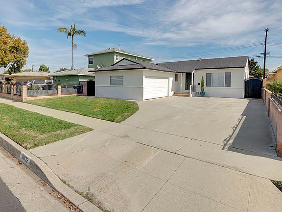 3rd image of 13832 Bechard Ave