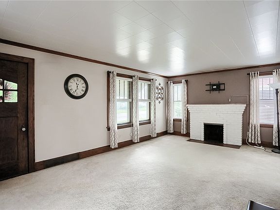5th image of 410 Pershing St