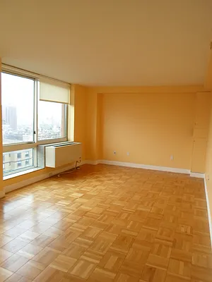 Sold by Manhattan Network Inc. | media 1