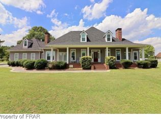 424 Saddlebred Ln, Raeford, NC 28376