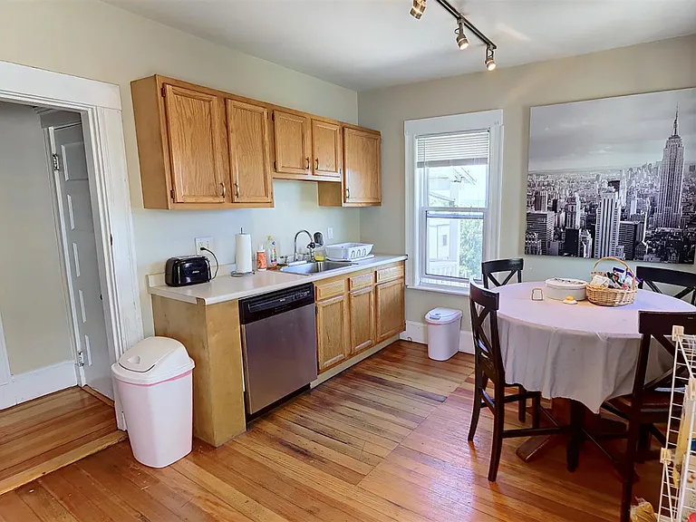 3 Heath St #3 — Photo 12