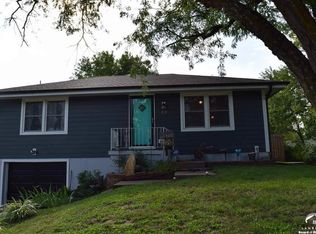 108 N Garfield Ave, Bonner Springs, KS 66012