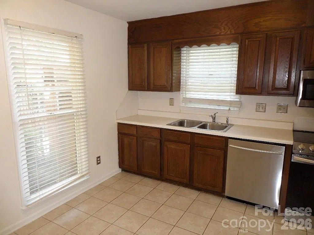 Hackberry Court — Photo 2