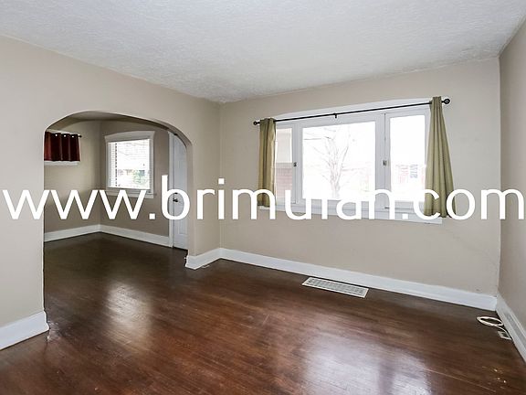 3rd image of 570 Hollywood Ave