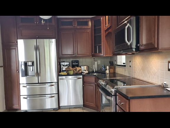 5th image of 12-26 120th St #1-2