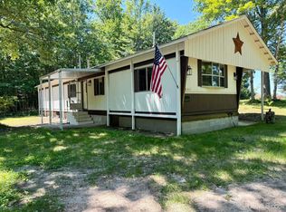 8923 25th Rd, Garden, MI 49835