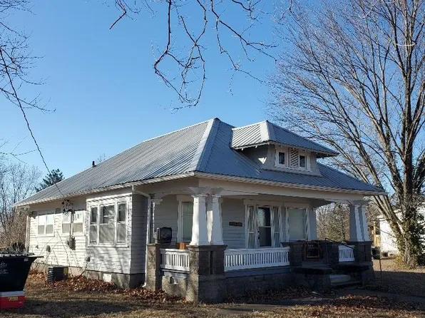 503 W 6th St, Lowry City, MO 64763