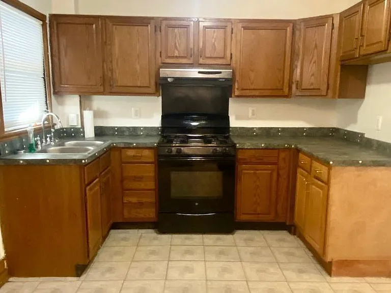 3018 Larue Sq E — Photo 10