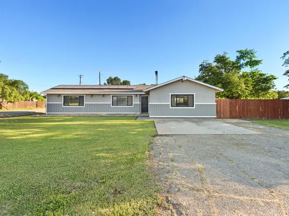 1404 Butterfly Ln, Olivehurst, CA 95961