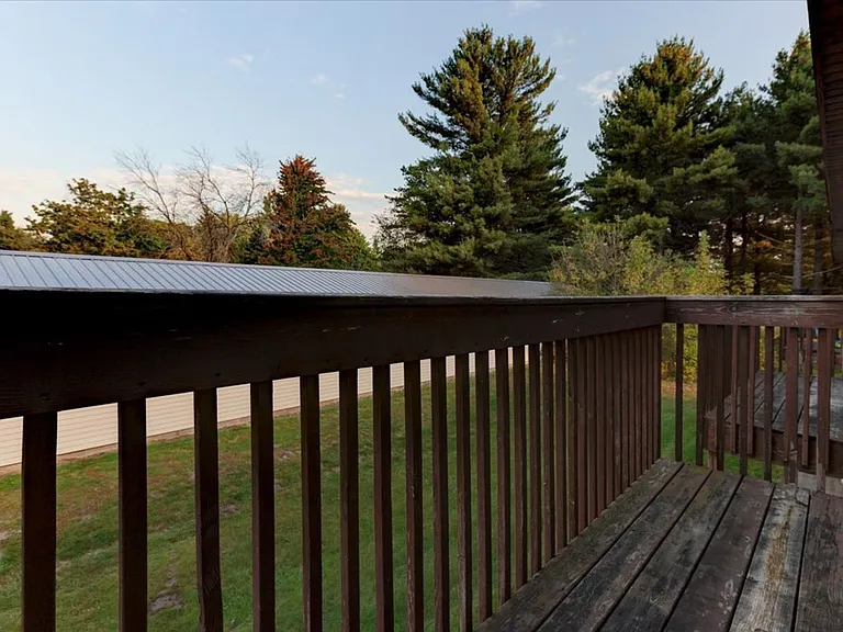 715 Terrill Rd — Photo 12