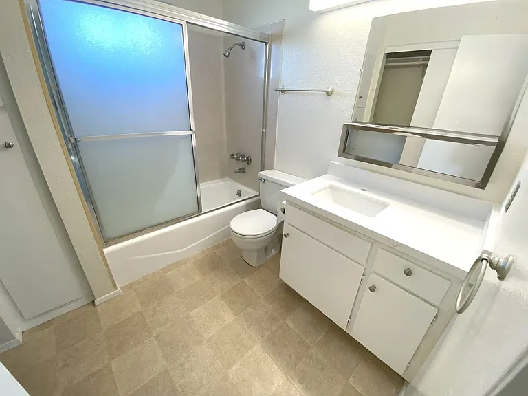 508 W. Imperial Ave — Photo 5