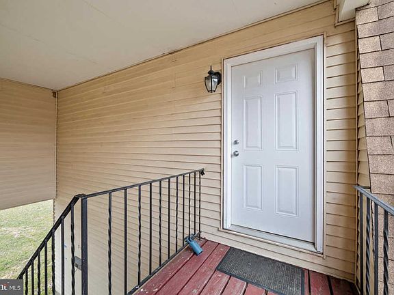 3rd image of 1 Florence Tollgate Pl