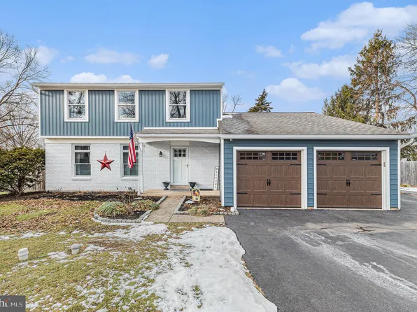413 Brookside Dr, Perkasie, PA 18944