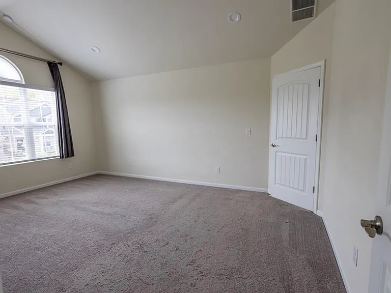 28293 Verona Dr — Photo 12
