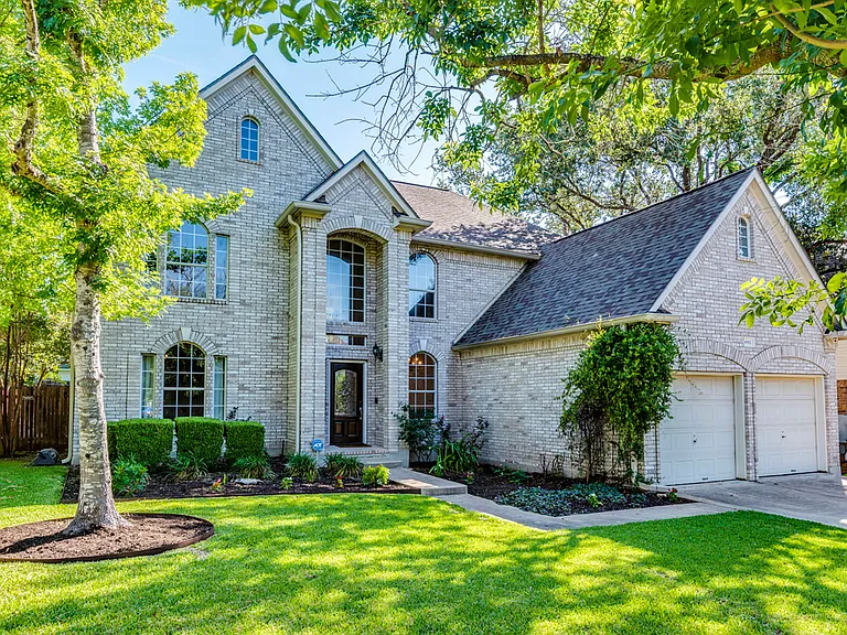 6911 Gentle Oak Dr — Photo 4