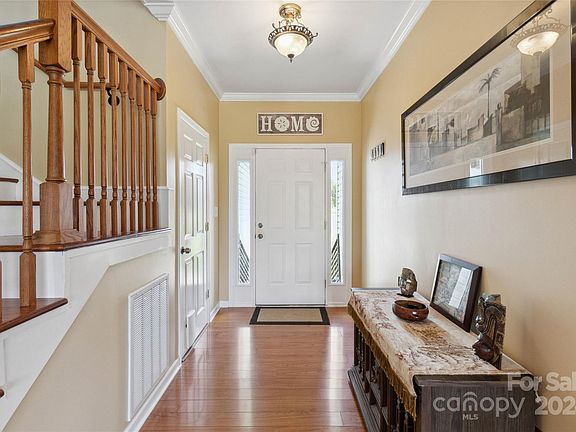 3rd image of 517 White Dove Ct