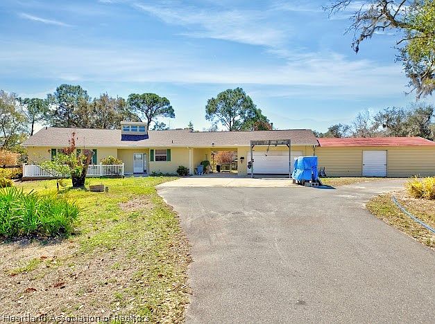 1st image of 217 Brittany Ln